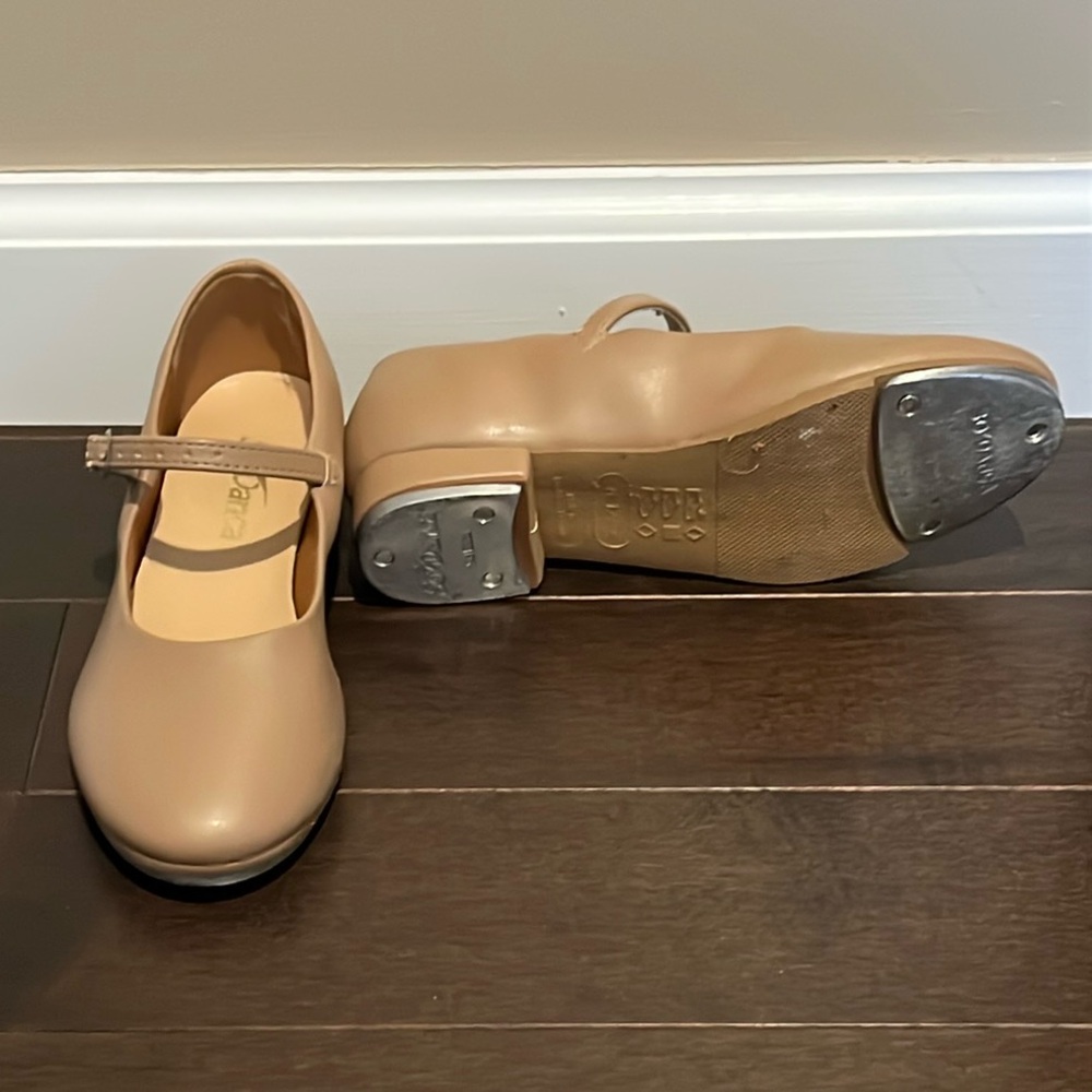 So Danca child vegan Mary Jane tap shoe in tan sz 12.5 M